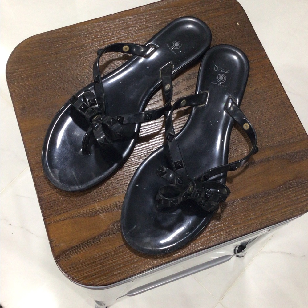 Dizzy Women's Black Sandals with Bow Accent